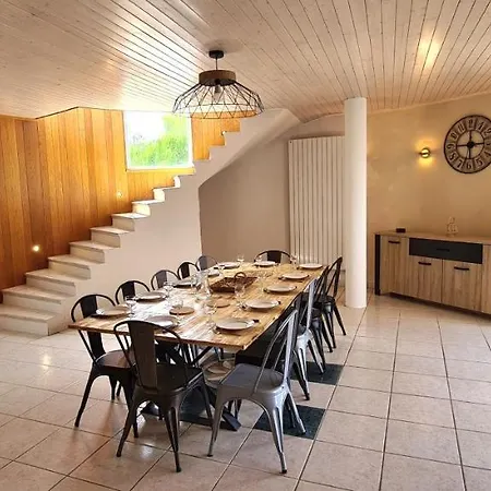 Splendide La Tour Blanche 12min Du Puy Du Fou Holiday home Saint-Amand-sur-Sevre