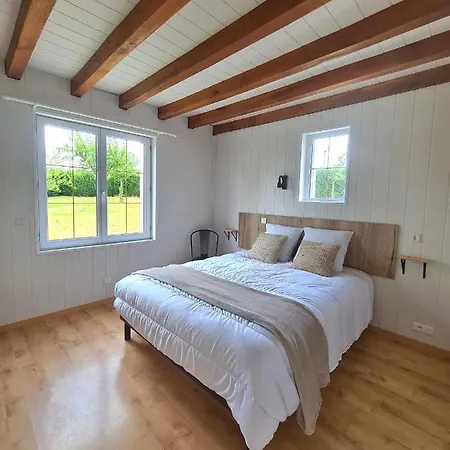 Splendide La Tour Blanche 12min Du Puy Du Fou Feriehus Saint-Amand-sur-Sevre