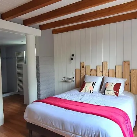 Splendide La Tour Blanche 12min Du Puy Du Fou Feriehus *